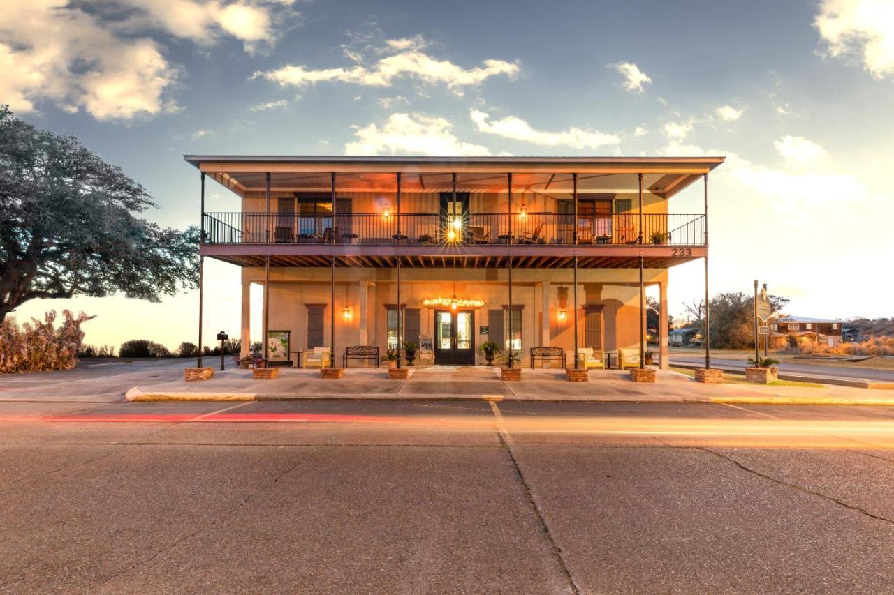 L'Banca Albergo The Bank Hotel Lake Arthur Bagian luar foto